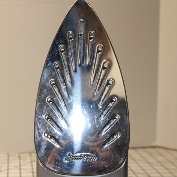 Sunbeam Turbo Steam Master Prof Iron Silver/Blue Model GCSBSP-201 Retractable Co - Picture 9 of 13